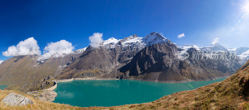 Kaprun XXXL Panorama的混凝土大坝墙